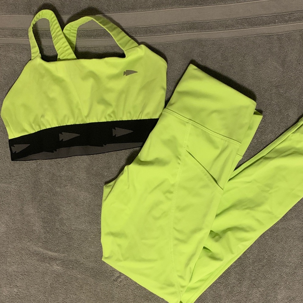 GORUCK Neon Yellow Sports Bra and Leggings Set, Size Large and Size 8, GUC